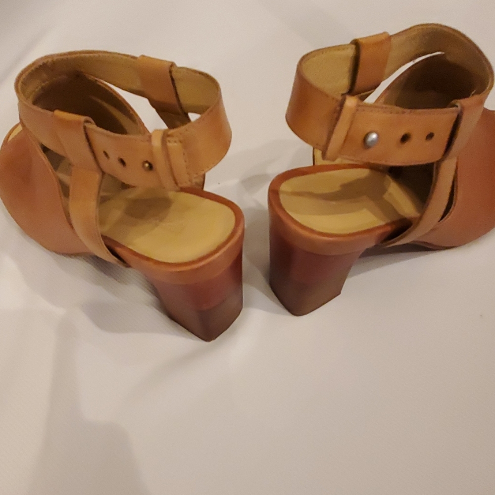 Sebago Heels - Picture 4 of 4